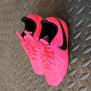 Soccer Cleats 10c